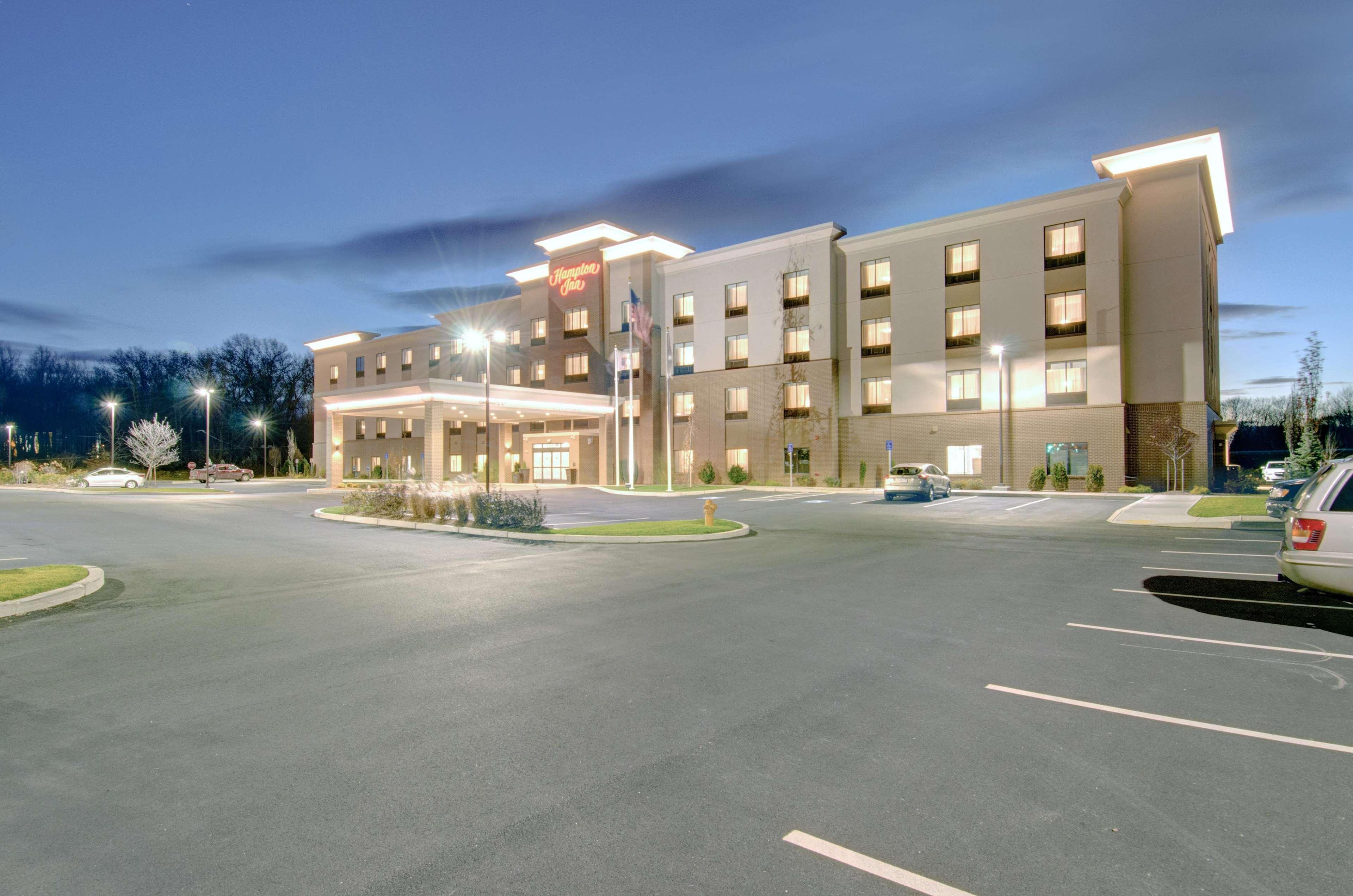 Hampton Inn Boston - Westborough Exterior photo