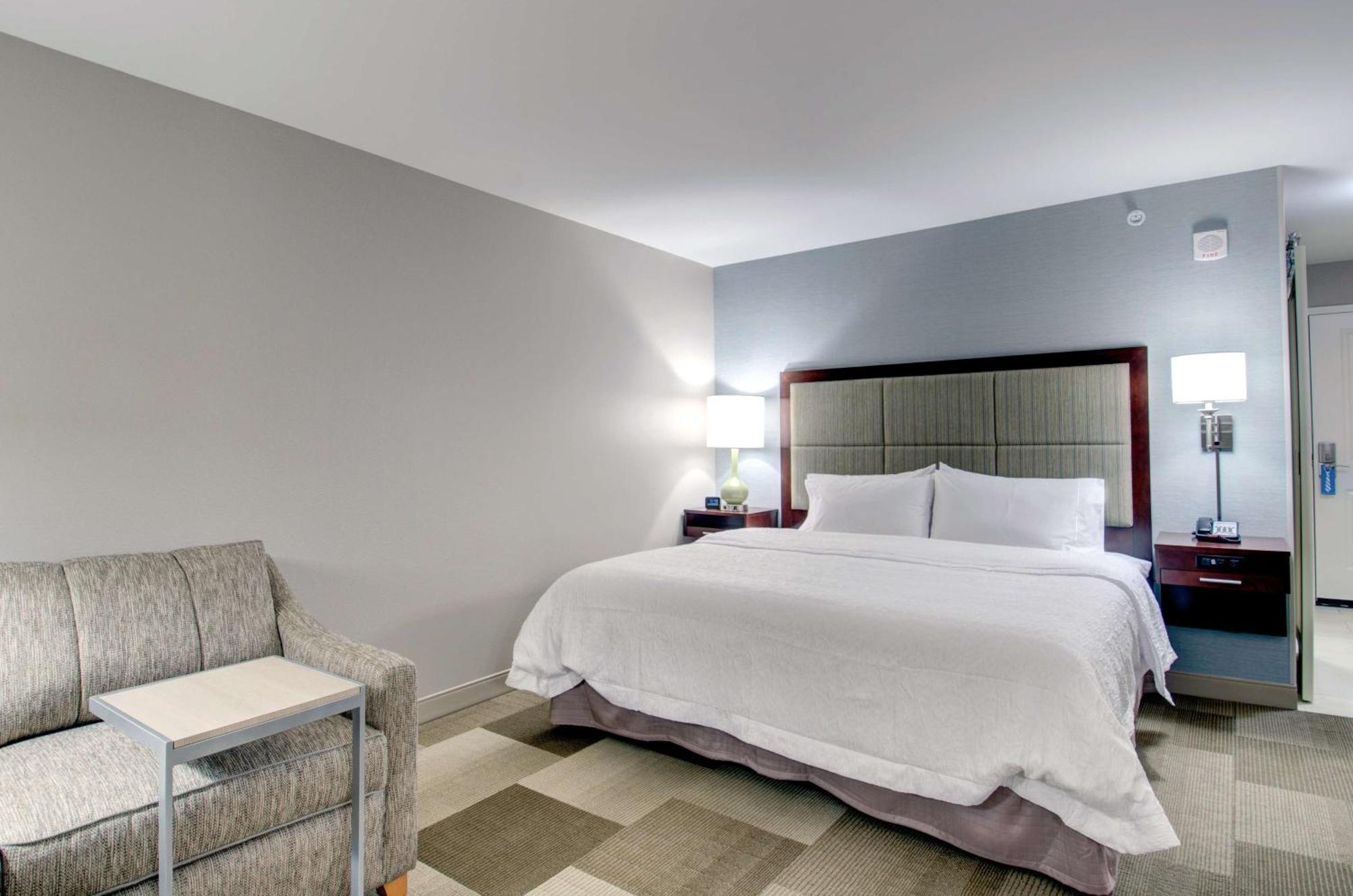 Hampton Inn Boston - Westborough Exterior photo